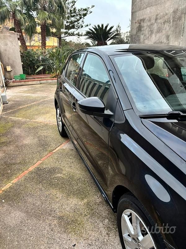 Usata VW Polo Highline 90 CV (66 kW) 2010 Nero Utilitaria