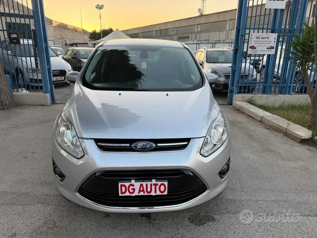 Usata Ford C-MAX Titanium 115 CV (84 kW) 2012 Grigio Monovolume