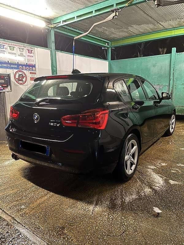 Usata BMW 120 Sport Line 190 CV (139 kW) 2018 Utilitaria