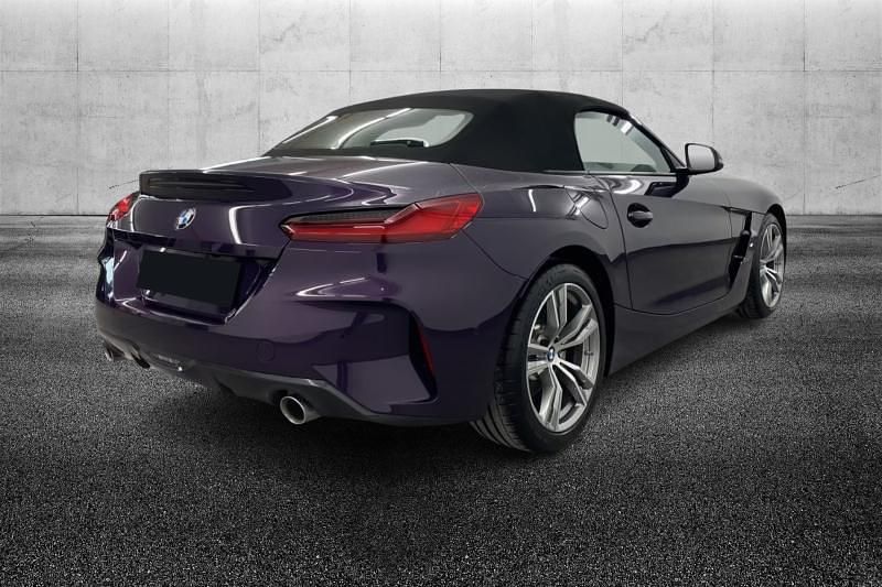 Usata BMW Z4 M Sport 197 CV (144 kW) 2025 Viola metallizzato Cabrio