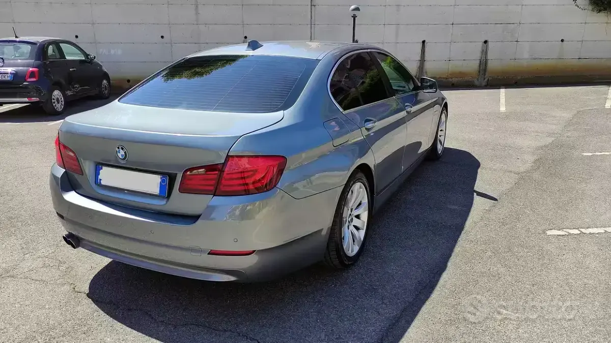 Usata BMW 525 Luxury Line 218 CV (160 kW) 2013 Grigio Berlina