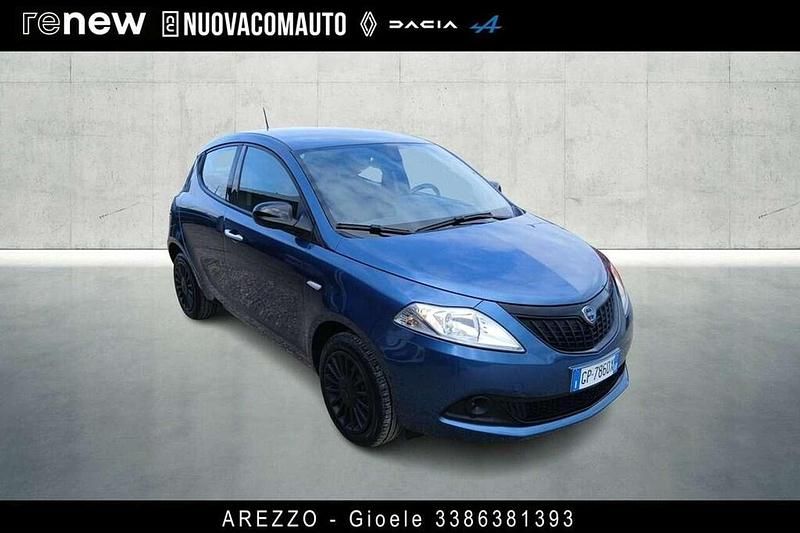 Usata Lancia Ypsilon Silver 69 CV (50 kW) 2023 Blu Utilitaria