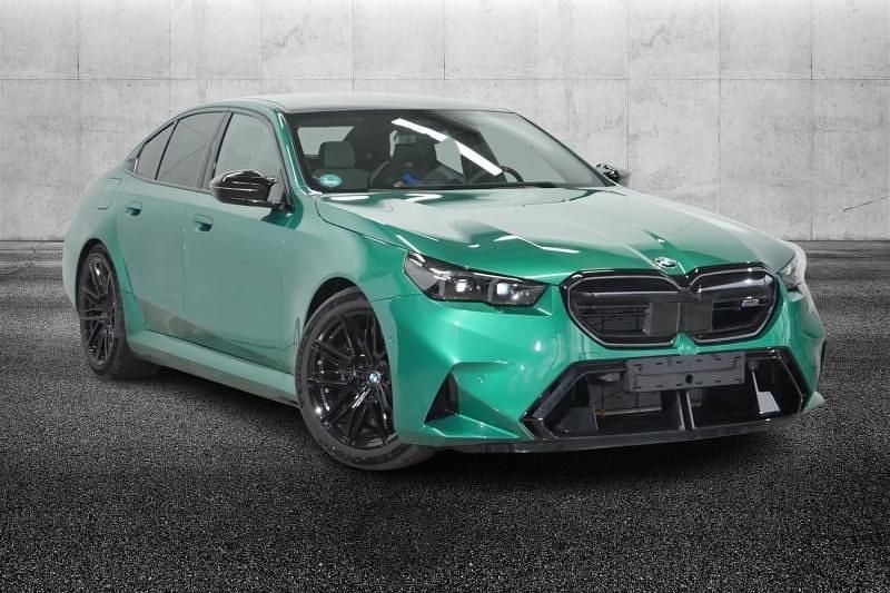 Usata BMW M5 Comfort Edition 727 CV (534 kW) 2025 Verde metallizzato Berlina
