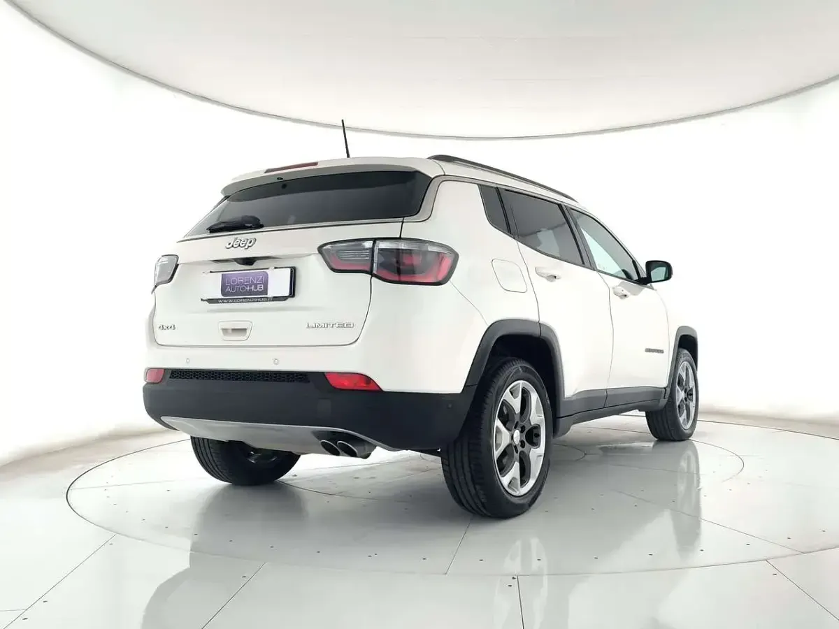 Usata Jeep Compass Limited 140 CV (102 kW) 2018 Bianco SUV