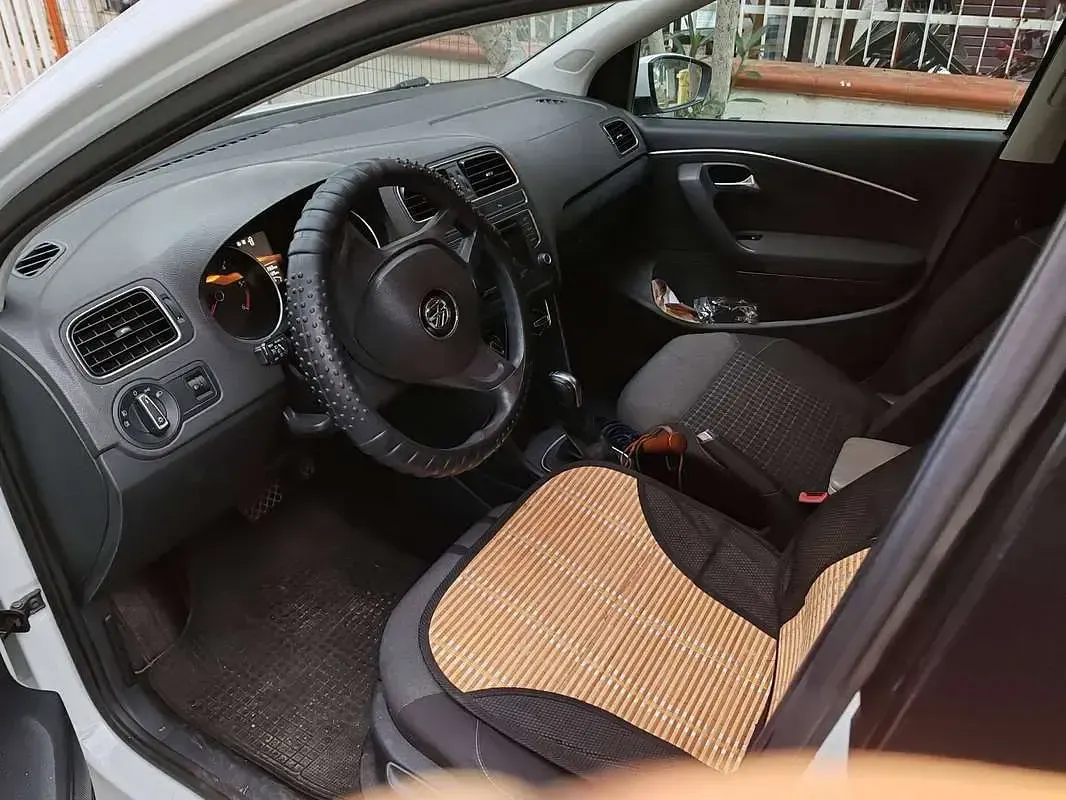Usata VW Polo Comfortline 90 CV (66 kW) 2015 Bianco Berlina
