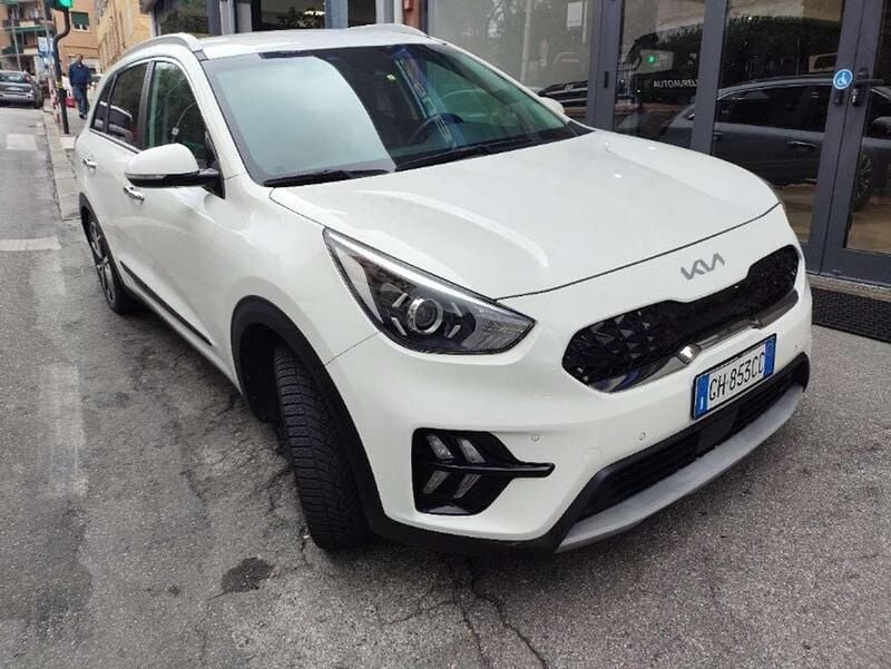 Usata Kia Niro Style 140 CV (102 kW) 2021 Bianco SUV