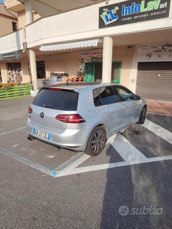 Usata VW Golf VII 110 CV (80 kW) 2014 Grigio Utilitaria