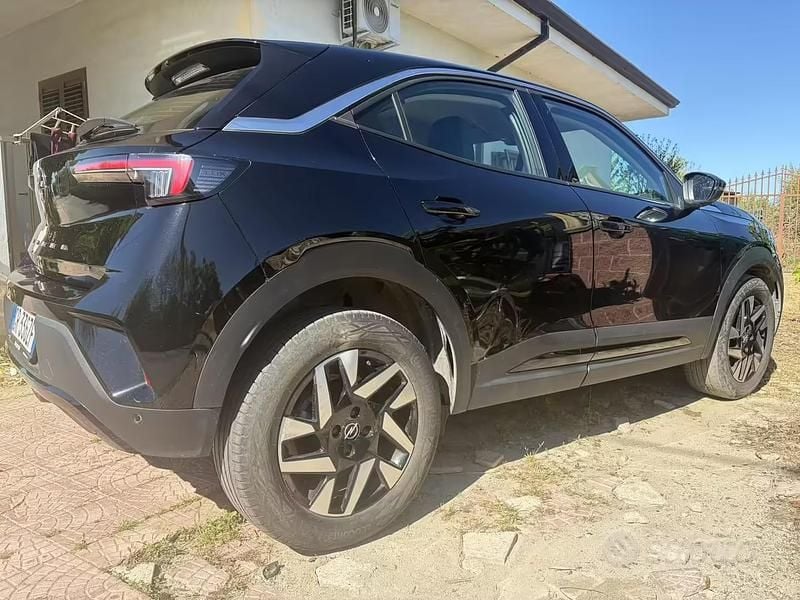 Usata Opel Mokka Elegance 101 CV (74 kW) 2023 Nero SUV