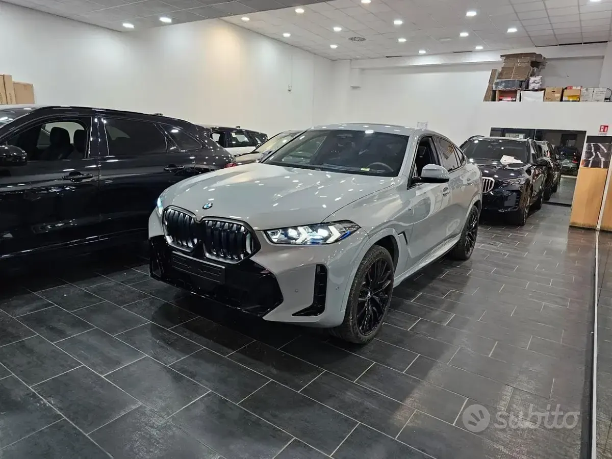 Usata BMW X6 M Sport 298 CV (219 kW) 2024 Brooklyn grey SUV