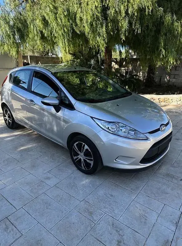Usata Ford Fiesta 60 CV (44 kW) 2011 Berlina