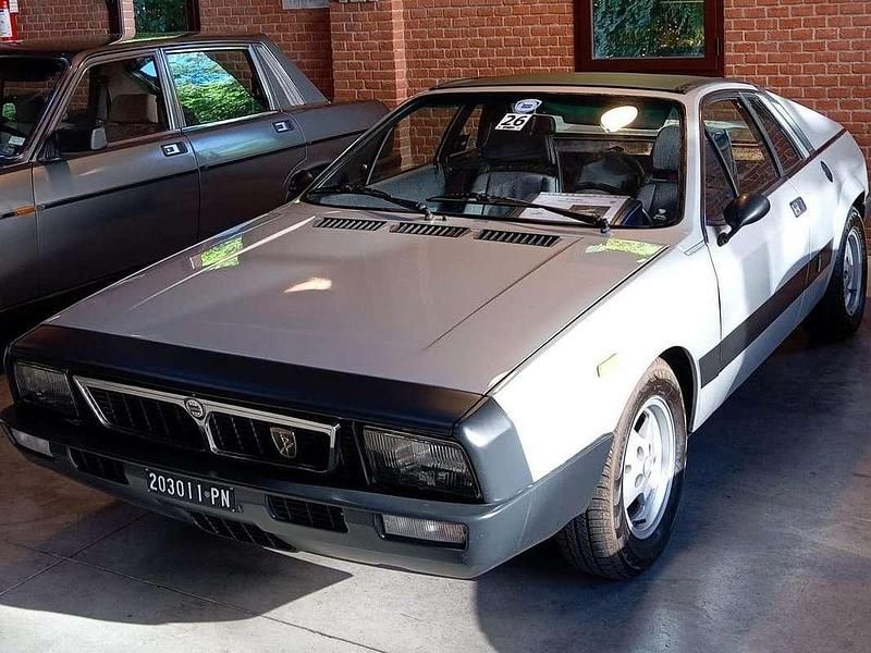 Usata Lancia Beta 117 CV (86 kW) 1976 Argento Cabrio