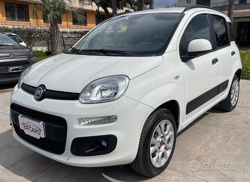 Usado Fiat Panda 4x4 Pop 84 HP (61 kW) 2019 Branco Citadino