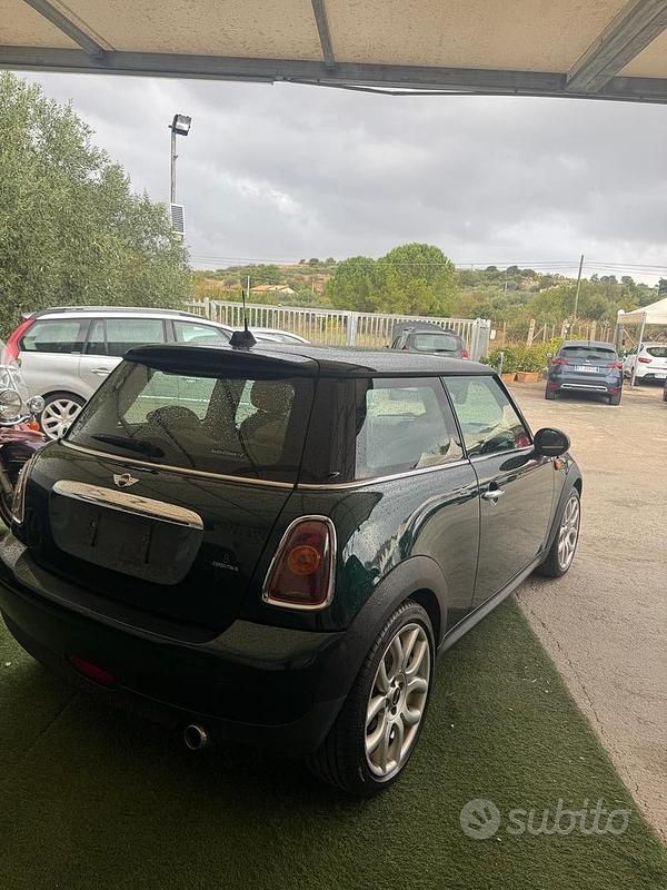 Usata Mini Cooper Coupé 109 CV (80 kW) 2010 Verde Coupé