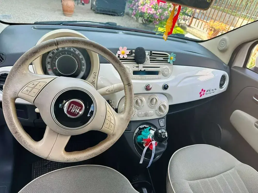 Usata Fiat 500 Lounge 69 CV (50 kW) 2012 Bianco Utilitaria