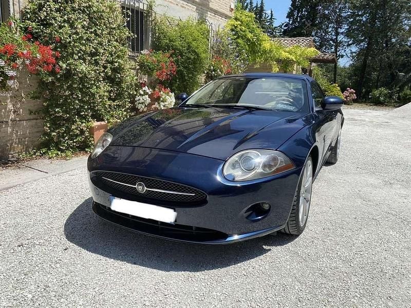 Usata Jaguar XK 298 CV (219 kW) 2006 Blu Cabrio