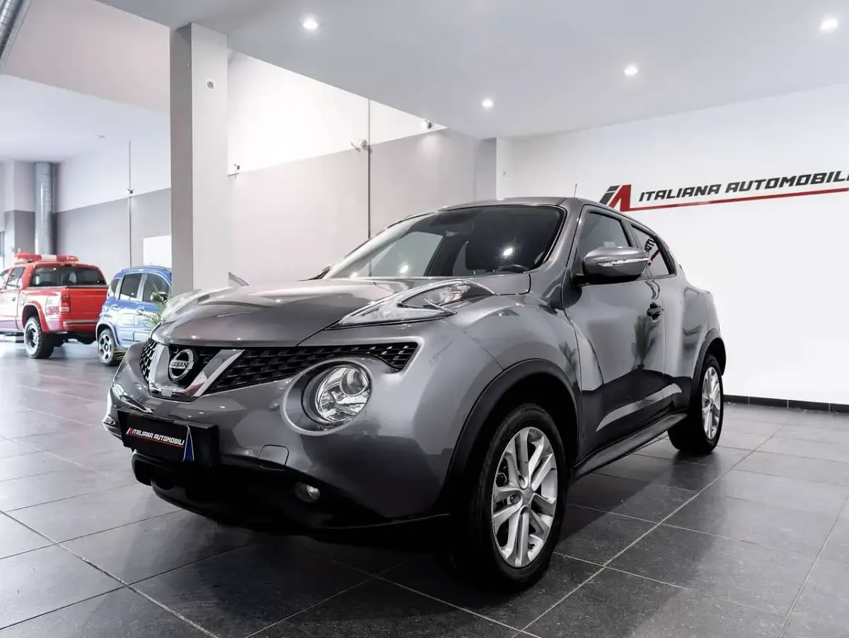Usata Nissan Juke N-Connecta 110 CV (80 kW) 2016 Grigio SUV