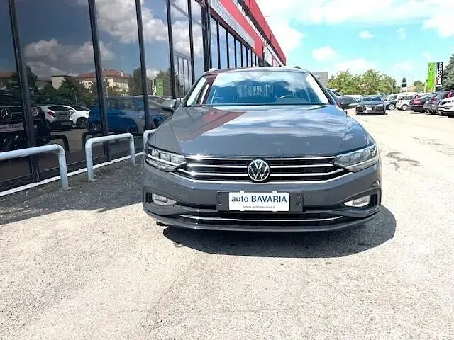 Usata VW Passat Business 122 CV (89 kW) 2021 Grigio Station wagon