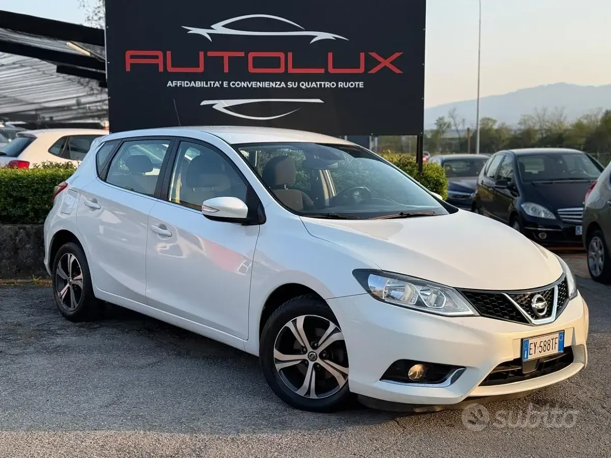 Usata Nissan Pulsar Tekna 110 CV (80 kW) 2015 Bianco Utilitaria
