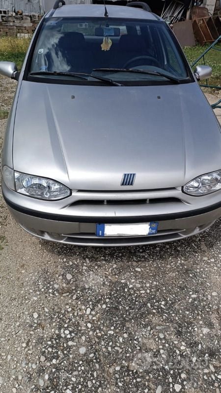 Grigio Usata 2000 Fiat Palio Due volumi | 1250 € (Ottimo prezzo) - Immagine 1/4