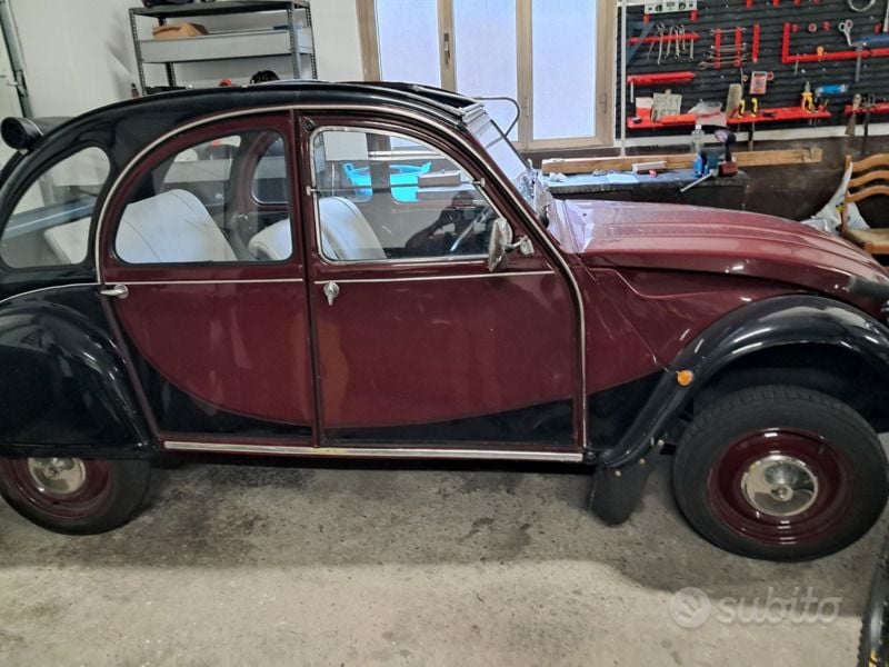 Nero Usata 1981 Citroën 2CV Tre volumi | 12.000 € - Immagine 1/4