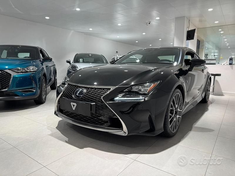 Usata Lexus RC300h Sport Line 181 CV (133 kW) 2016 Nero Coupé