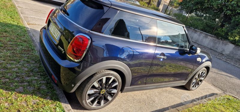 Usata Mini Cooper SE 136 kW (185 CV) 2020 Blu Utilitaria