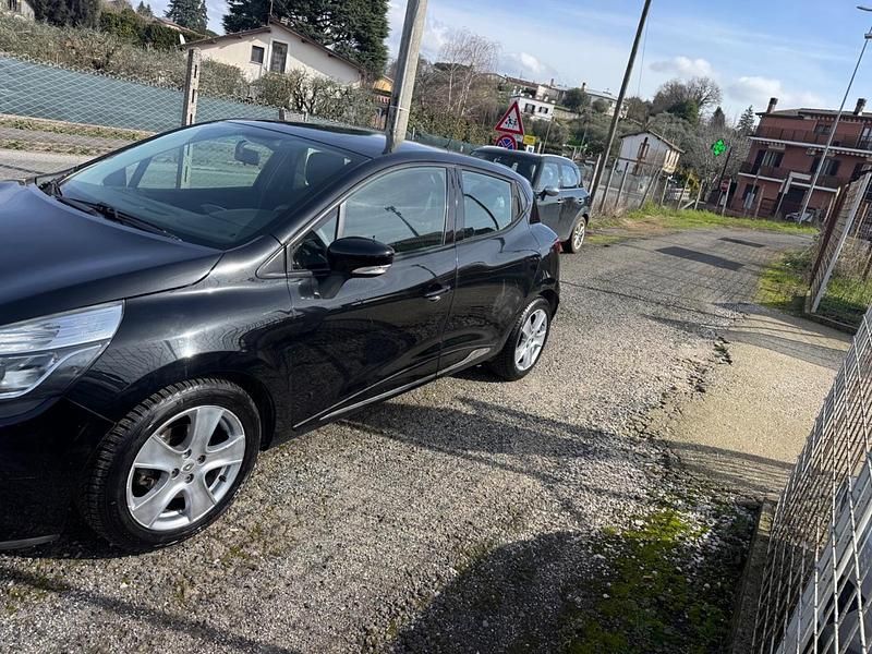Usata Renault Clio IV 75 CV (55 kW) 2015 Nero Berlina