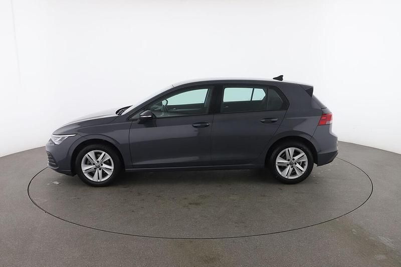 Usata VW Golf VIII Life 116 CV (85 kW) 2021 Grigio Berlina