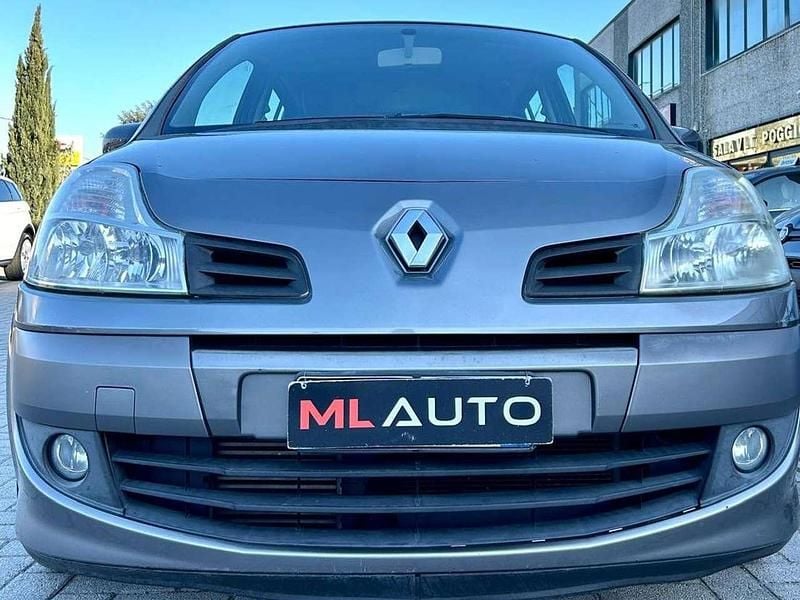 Usata Renault Grand Modus 75 CV (55 kW) 2011 Grigio Monovolume