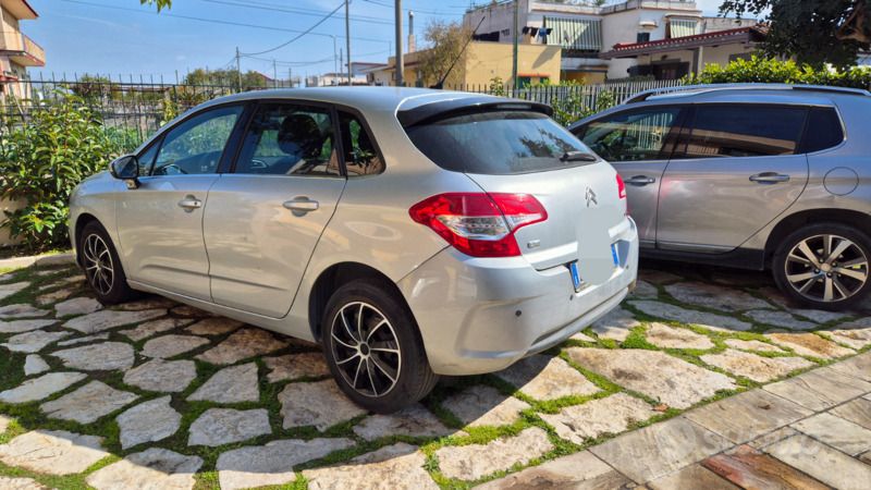 Grigio Usata 2012 Citroën C4 Tre volumi | 3800 € (Buon prezzo) - Immagine 1/4