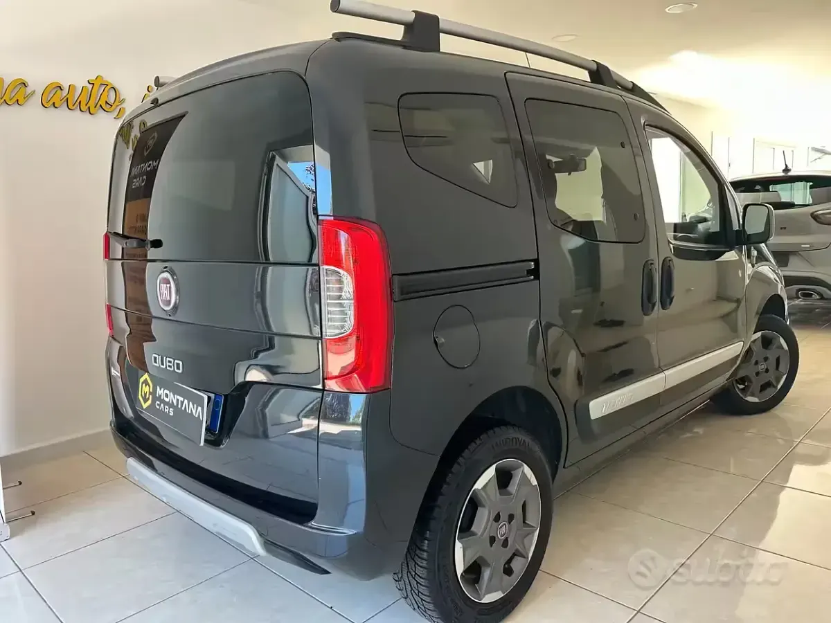 Usata Fiat Qubo Trekking 80 CV (58 kW) 2016 Nero Monovolume
