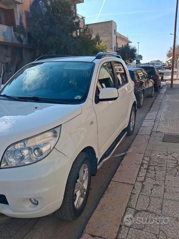 Usata Daihatsu Terios 105 CV (77 kW) 2009 Bianco SUV