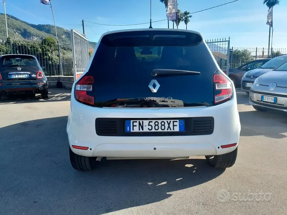 Usata Renault Twingo SE 69 CV (50 kW) 2018 Bianco Utilitaria