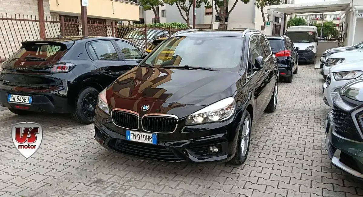 Usata BMW 218 150 CV (110 kW) 2017 Nero Station wagon