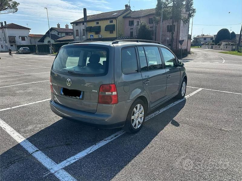 Usata VW Touran 2004 Monovolume
