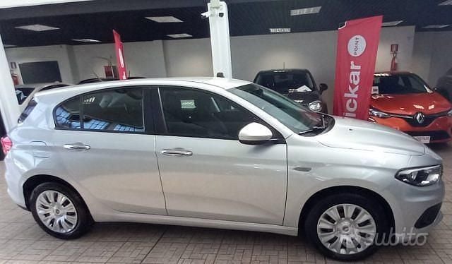 Usata Fiat Tipo S 120 CV (88 kW) 2017 Grigio Berlina