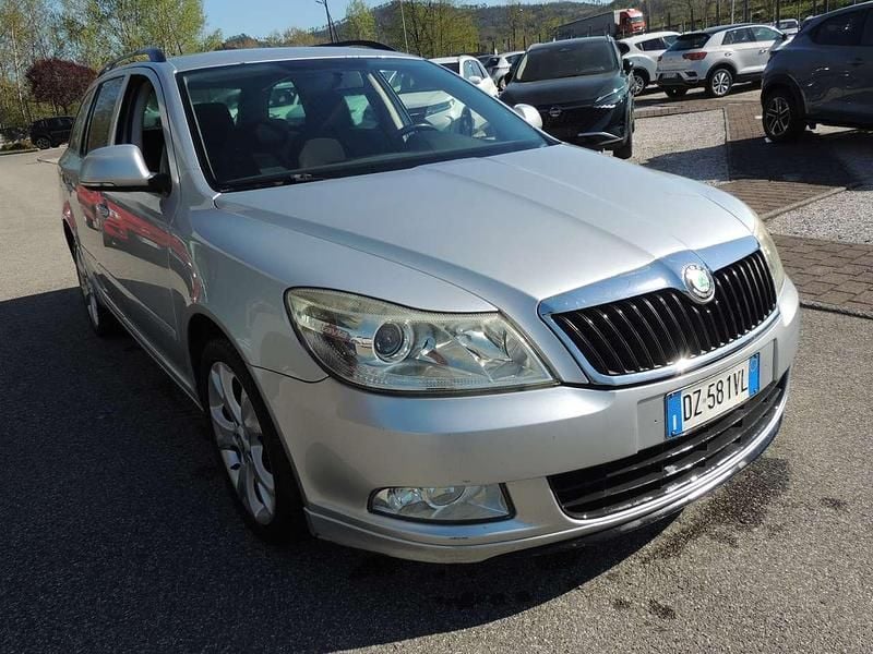 Usata Skoda Octavia Elegance 105 CV (77 kW) 2010 Argento Station wagon