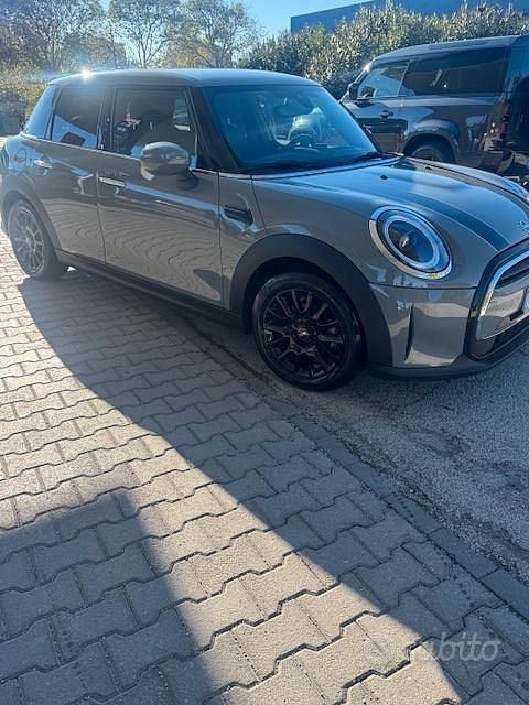 Usata Mini ONE Classic 75 CV (55 kW) 2022 Grigio Utilitaria