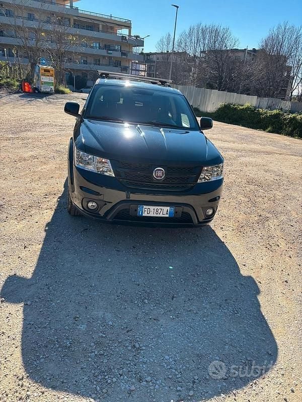 Usata Fiat Freemont 170 CV (125 kW) 2016 Nero SUV