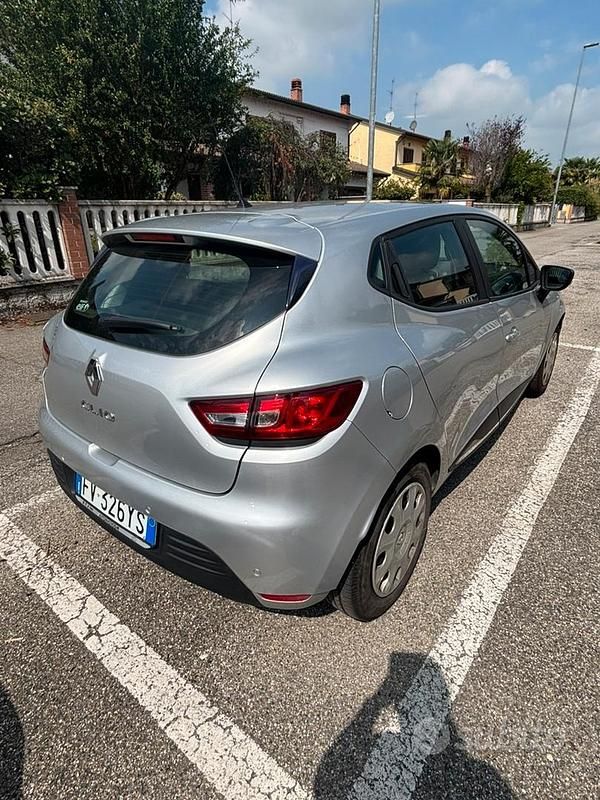 Usata Renault Clio IV 48 CV (35 kW) 2019 Grigio Utilitaria