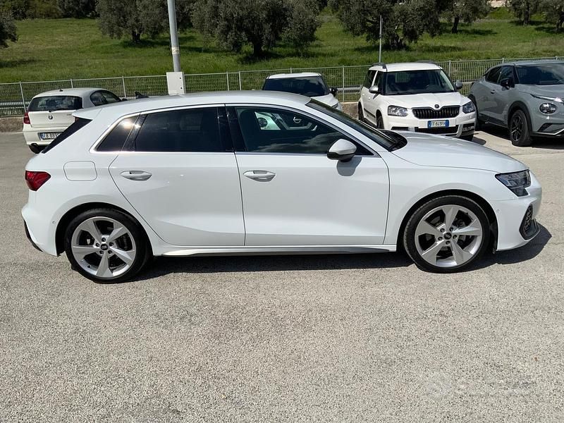 Usata Audi A3 S-Line 150 CV (110 kW) 2025 Bianco Berlina