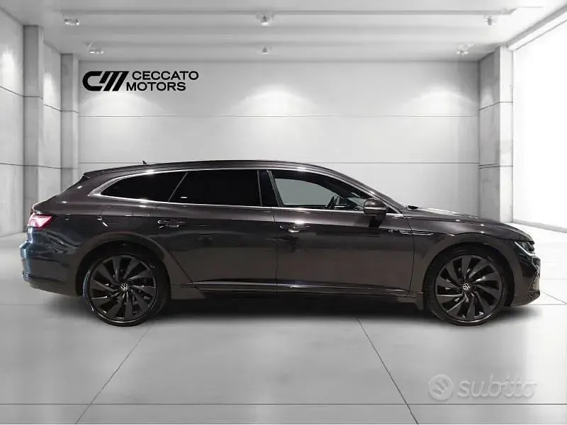 Usata VW Arteon Sport 190 CV (139 kW) 2021 Grigio Berlina