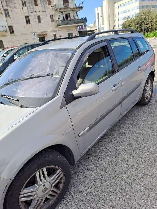 Usata Renault Mégane GrandTour Dynamique 120 CV (88 kW) 2004 Beige Station wagon