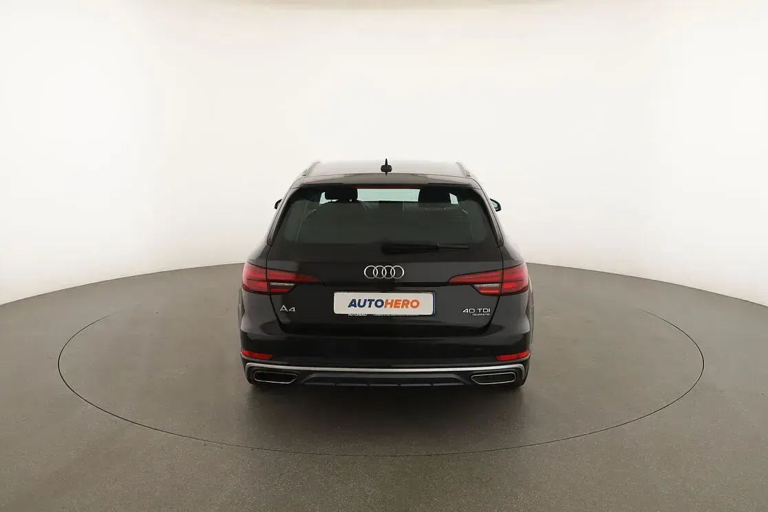 Usata Audi A4 S-Line 190 CV (139 kW) 2019 Nero