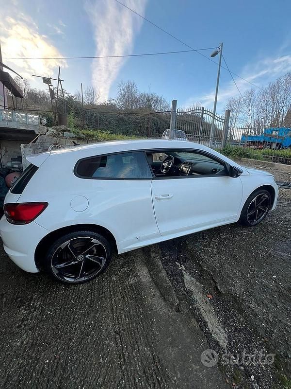 Usata VW Scirocco R-line 160 CV (117 kW) 2008 Bianco Coupé