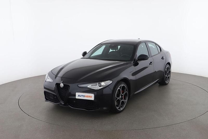 Nero Usata 2020 Alfa Romeo Giulia Veloce Tre volumi | 24.099 € (Buon prezzo) - Immagine 1/3