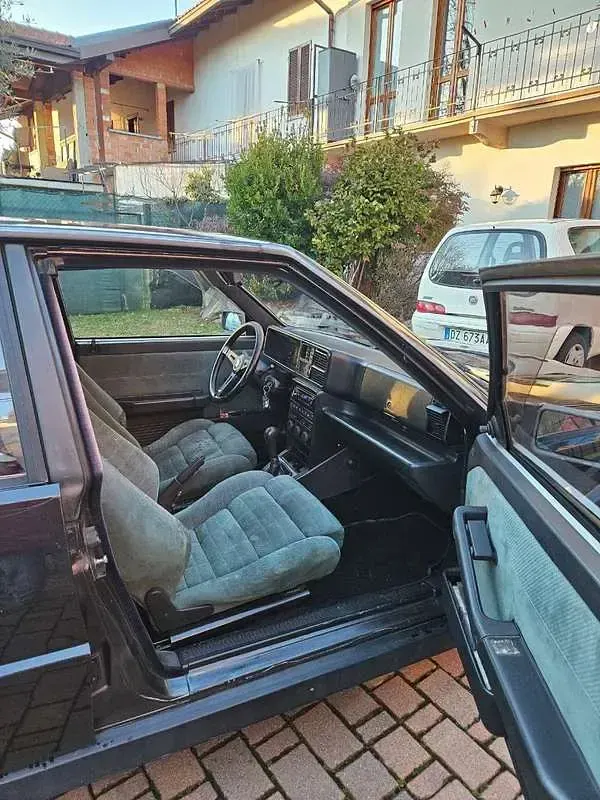 Usata Lancia Delta 140 CV (102 kW) 1990 Nero Utilitaria