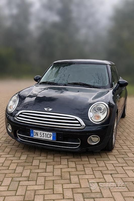 Usata Mini Cooper D Pepper 109 CV (80 kW) 2008 Nero Utilitaria