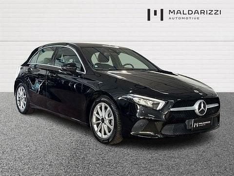 Usata Mercedes A180 116 CV (85 kW) 2019 Nero Utilitaria