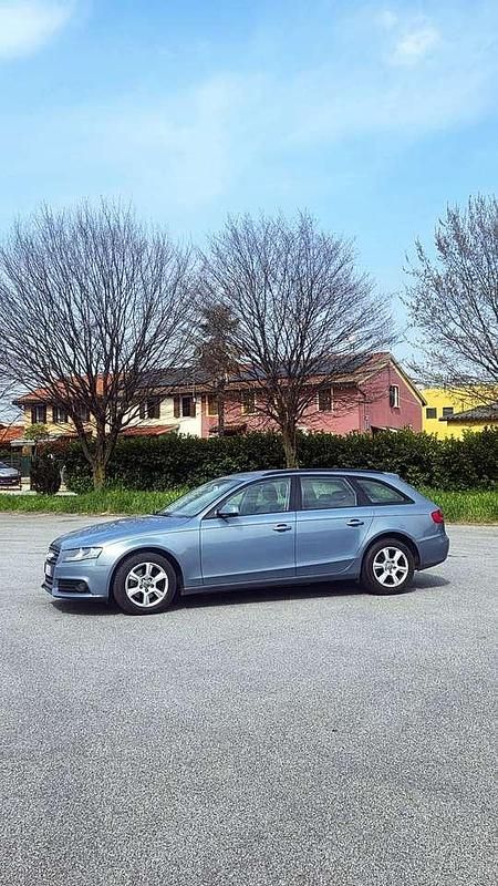 Usata Audi A4 Ambiente 143 CV (105 kW) 2011 Blu/azzurro Station wagon
